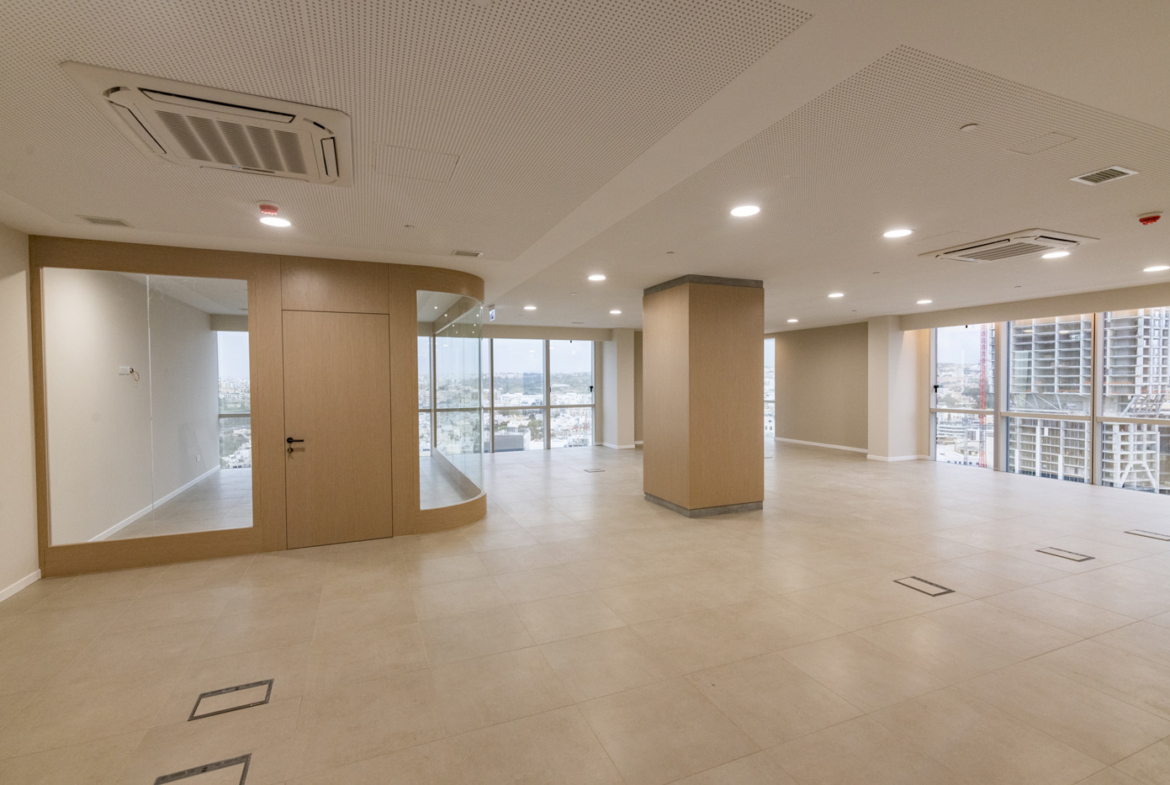 150m2 Portomaso Office For Rent