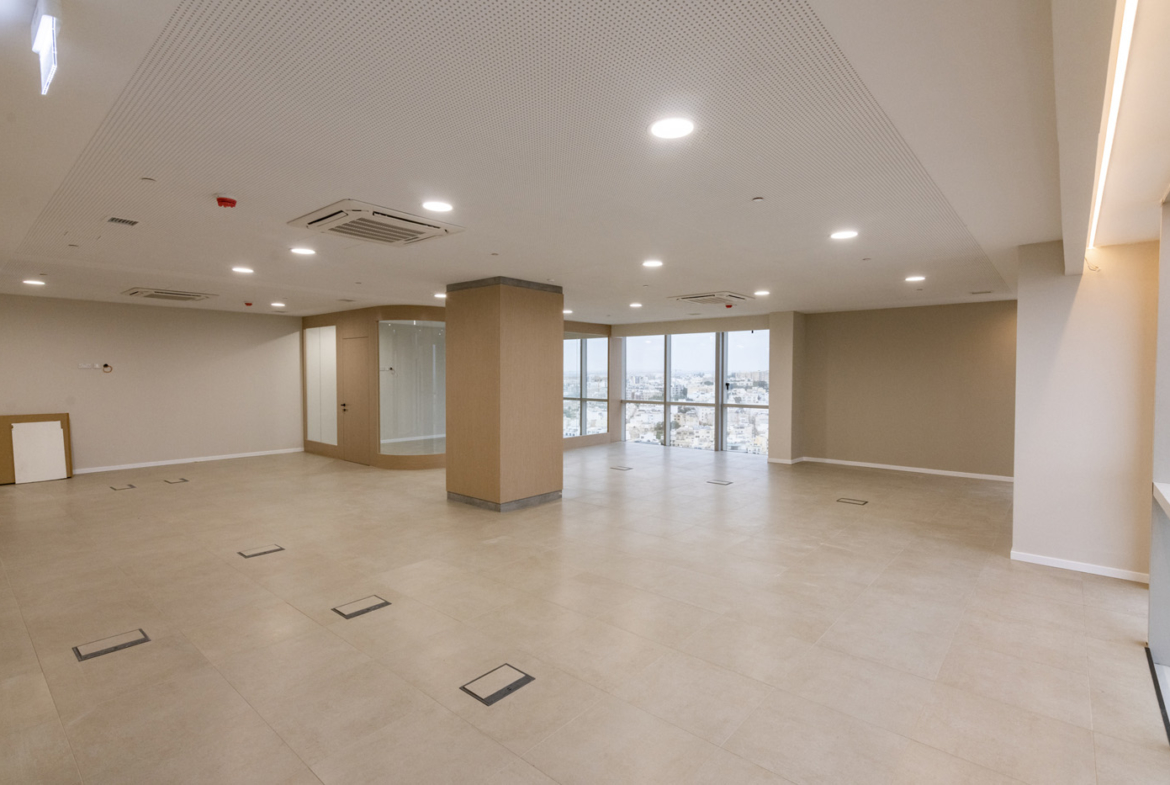 150m2 Portomaso Office For Rent