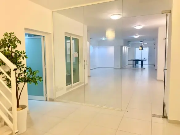 Office for rent on Tower Road in Sliema (90m2)