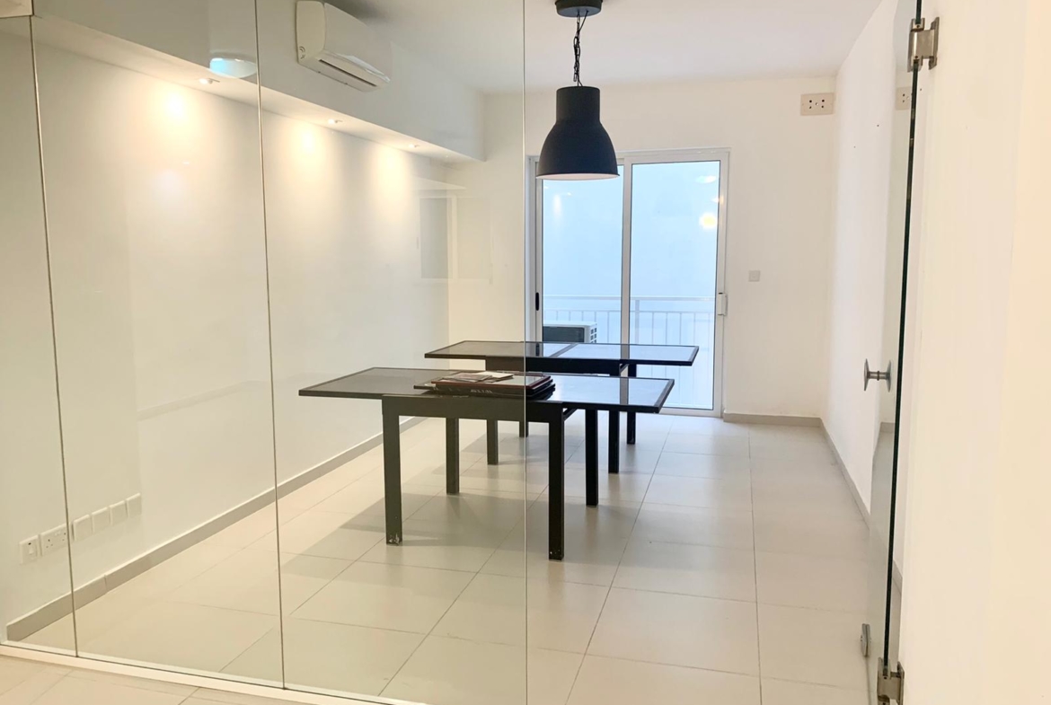 Office for rent on Tower Road in Sliema (90m2)