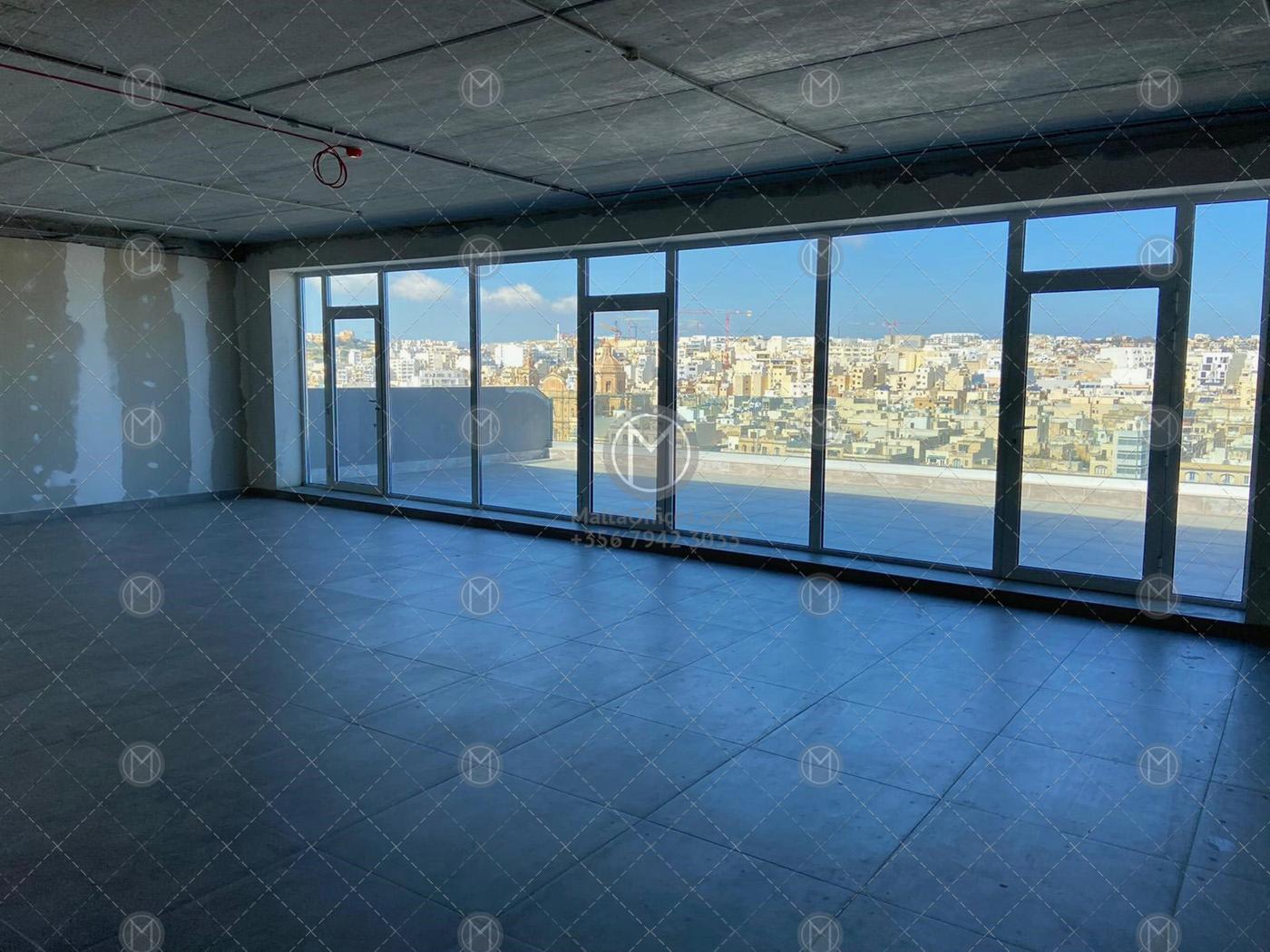 Seafront Office Building in Pieta for Rent