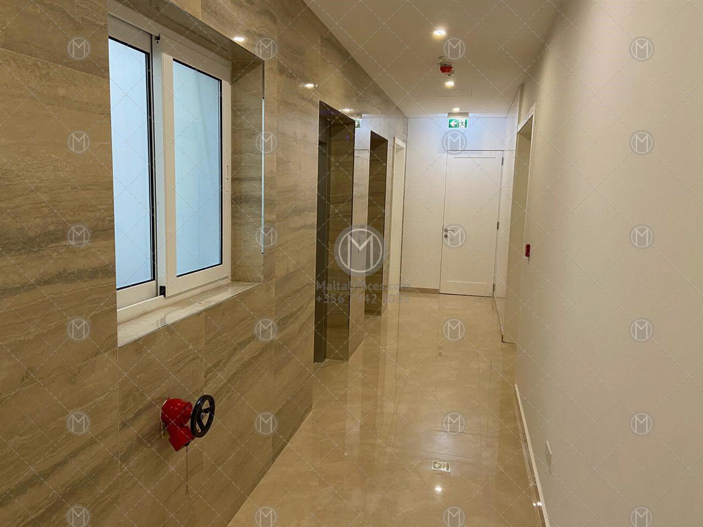 Seafront Office Building in Pieta for Rent