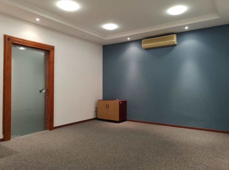 250m2 Office for Rent in Valletta