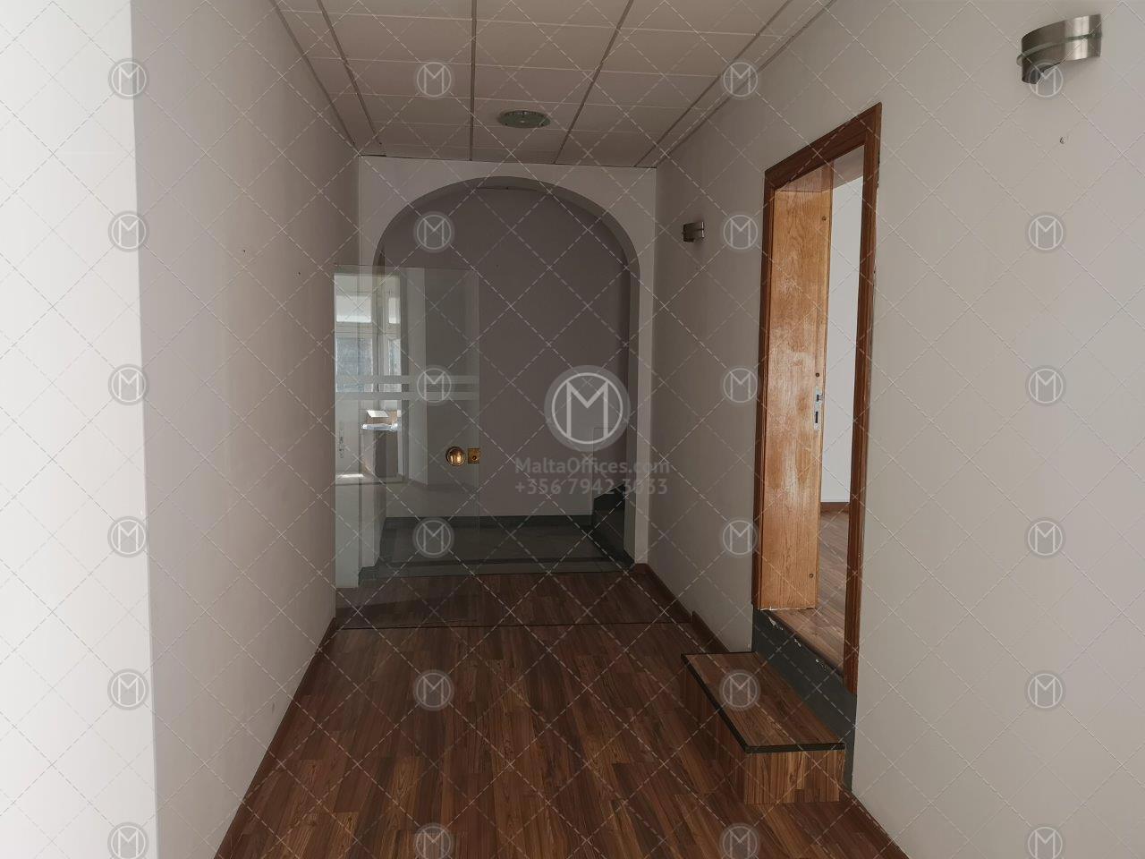 250m2 Office for Rent in Valletta