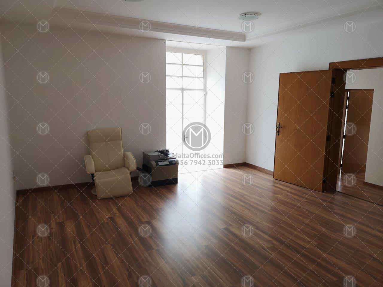 250m2 Office for Rent in Valletta