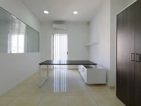 Furnished Offices in Sliema for Rent - (1)