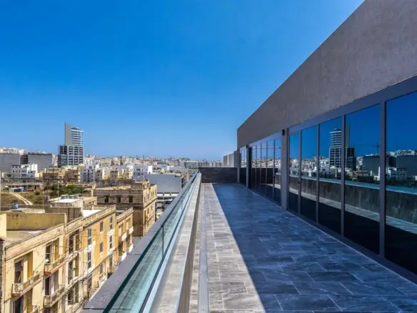 Penthouse Office Space in Ta' Xbiex - (1)