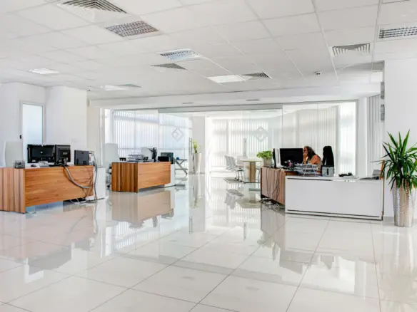 Penthouse Office for rent in Ta’ Xbiex