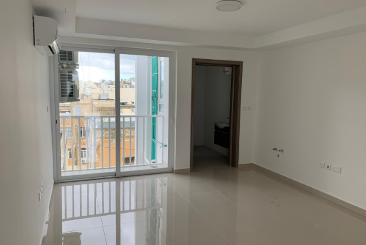 Small Open Plan Office in Sliema