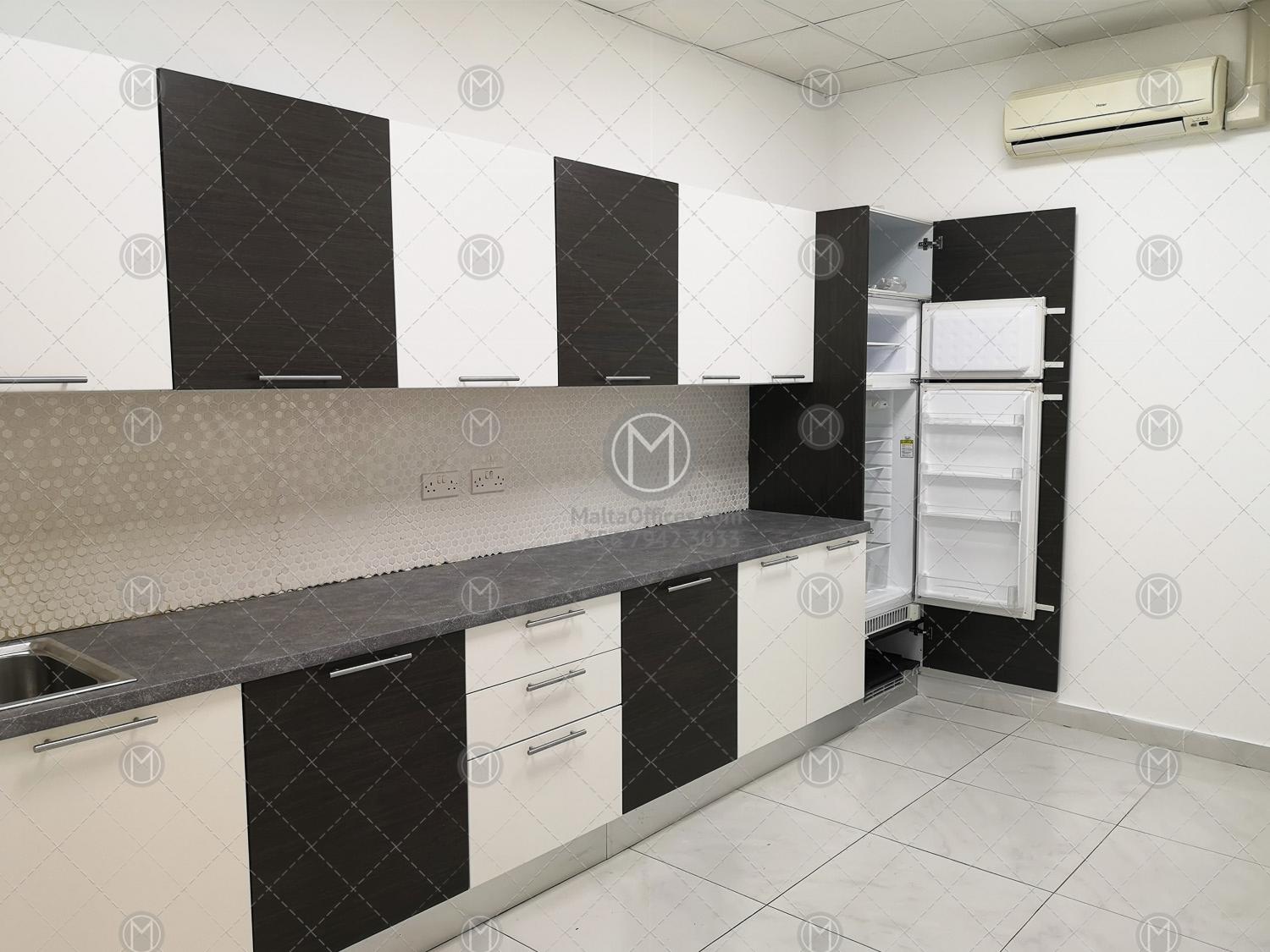 Sliema Office for Rent in Shopping Centre
