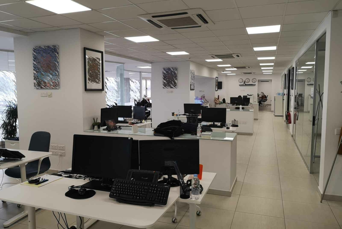 Seafront Office Space in Ta’ Xbiex To Let
