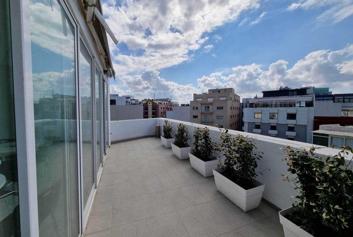 Penthouse Office In Sliema