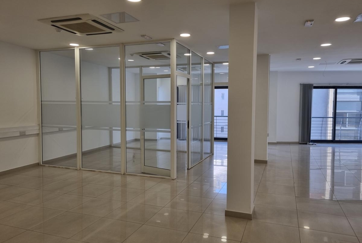 Sliema Office for 15 People