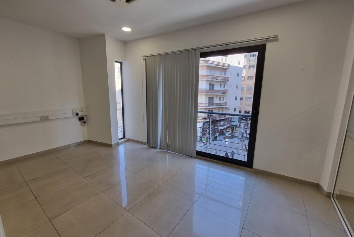 Sliema Office for 15 People