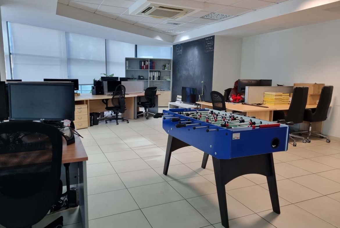 Fully furnished office in St Julian’s for rent