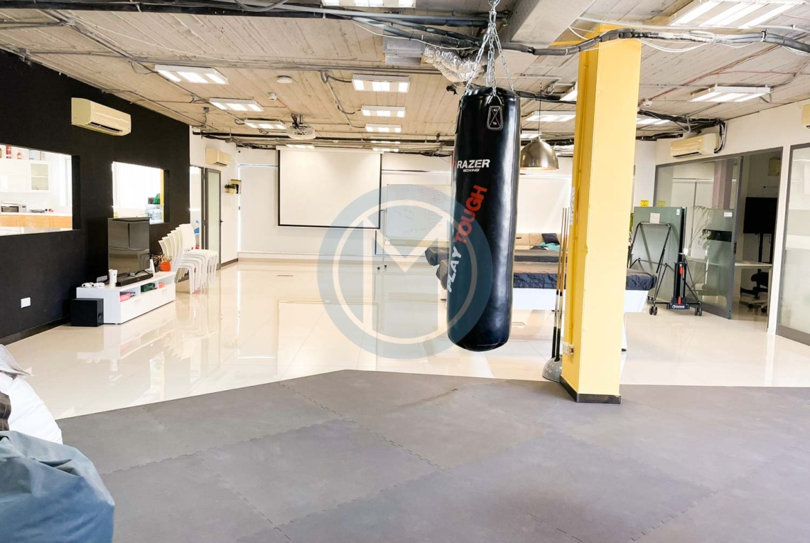 Penthouse Office For Rent in Msida
