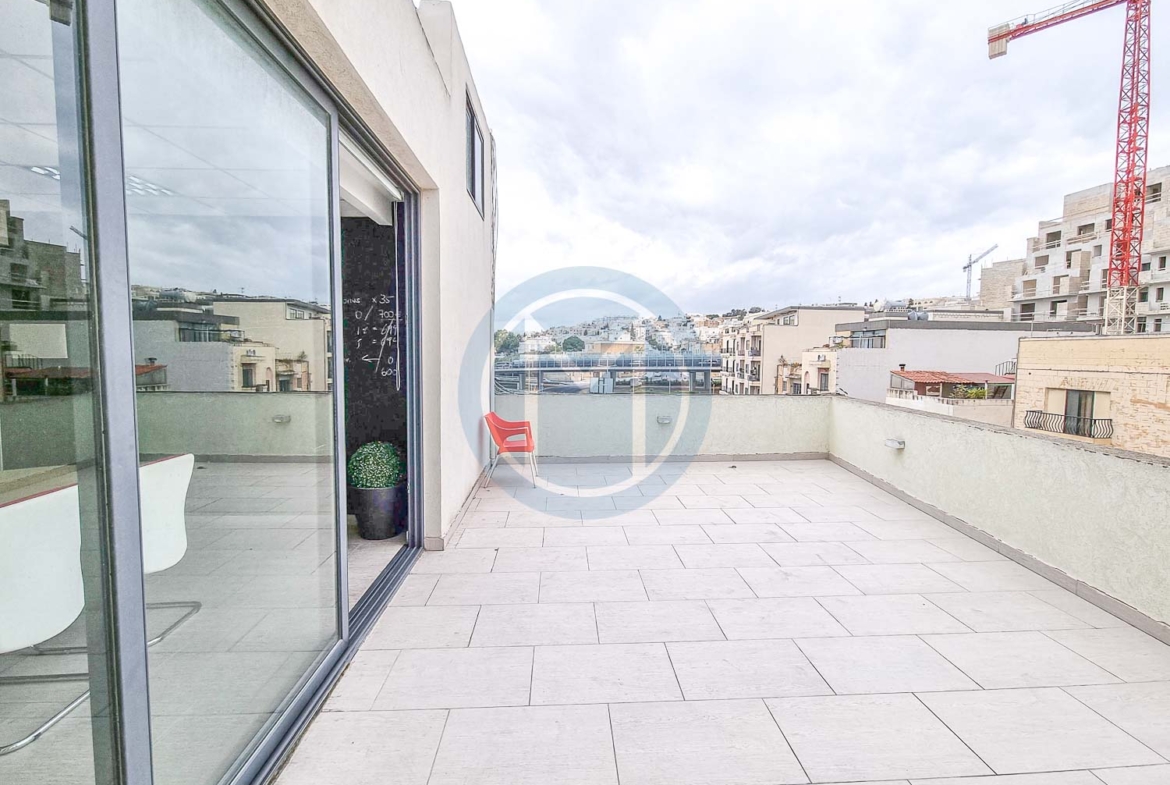 Penthouse Office in Gzira for Lease