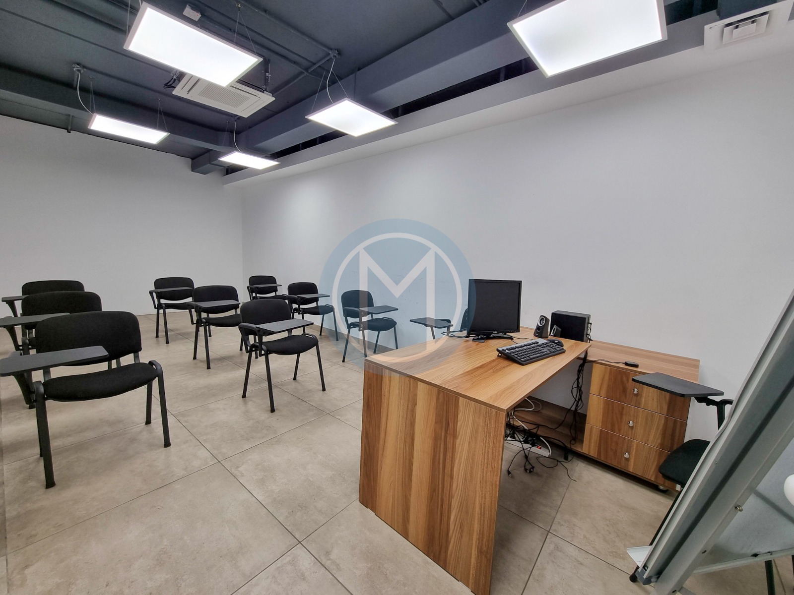 Office Space in Business Centre