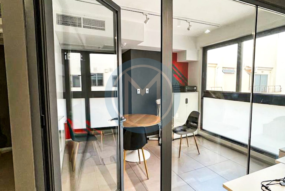 Office To Let in Sliema