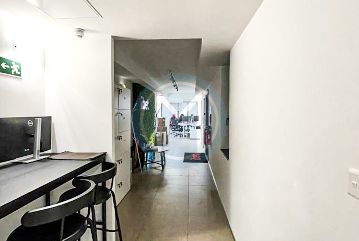 Office To Let in Sliema