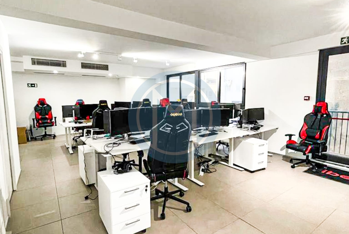 Office To Let in Sliema