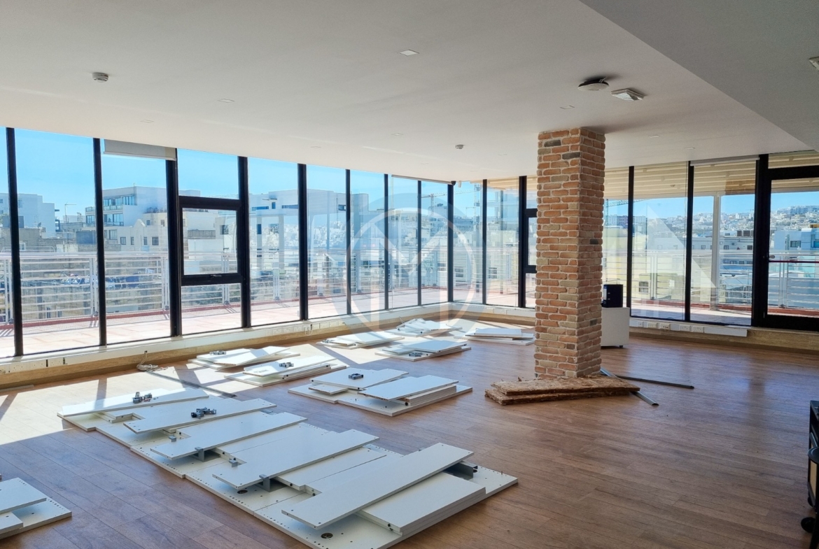 Ta' Xbiex Penthouse Office To Let