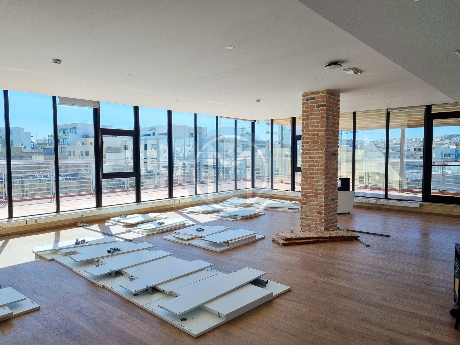 Ta' Xbiex Penthouse Office To Let