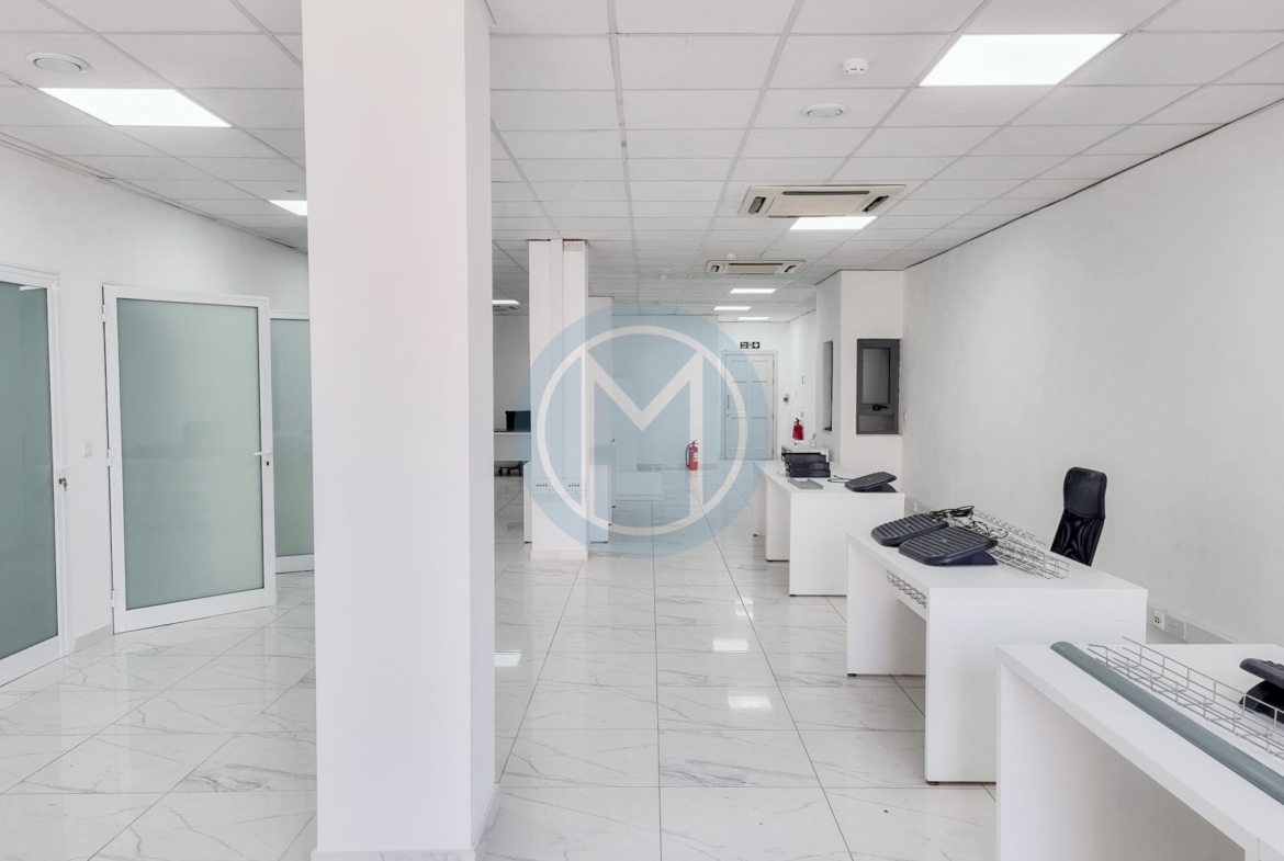 130 SQM Office To Let in Sliema