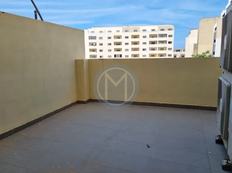 130 SQM Office To Let in Sliema