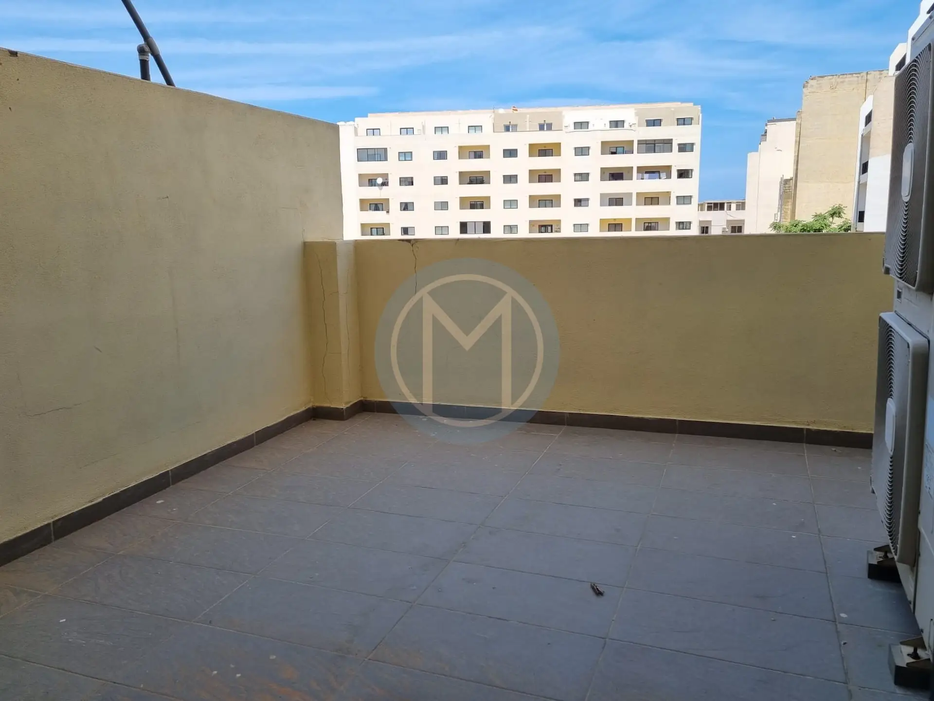 130 SQM Office To Let in Sliema