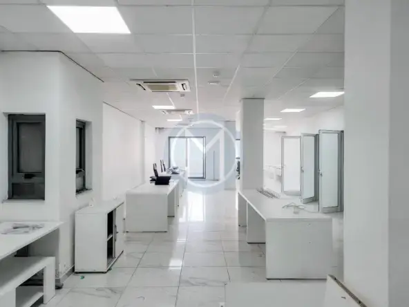 130 SQM Office To Let in Sliema