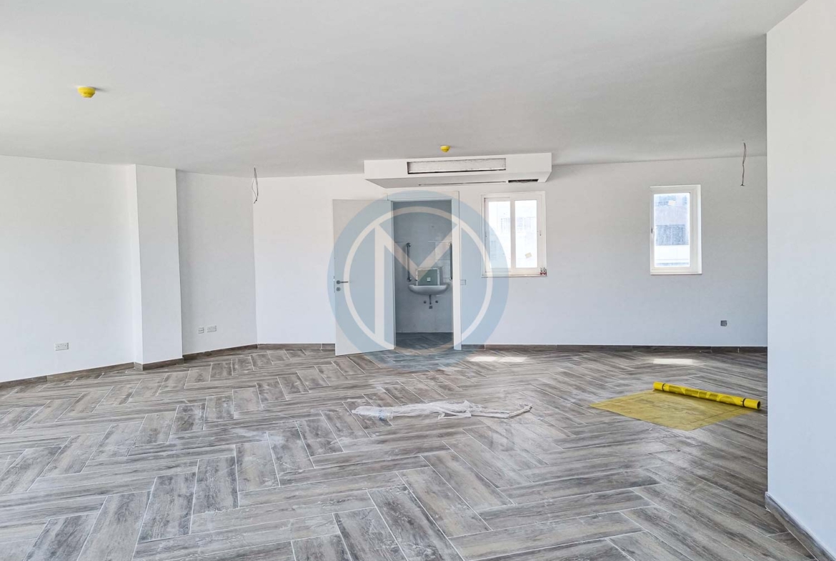 185 SQM Gzira Office To Let