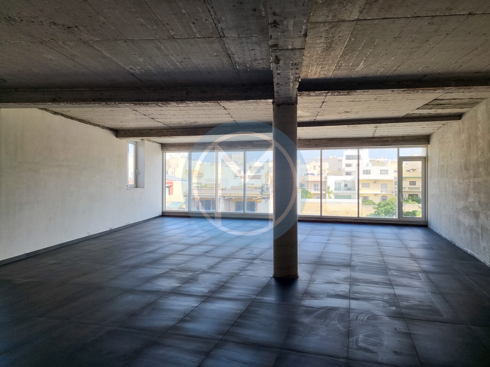 Central Penthouse Office To Let