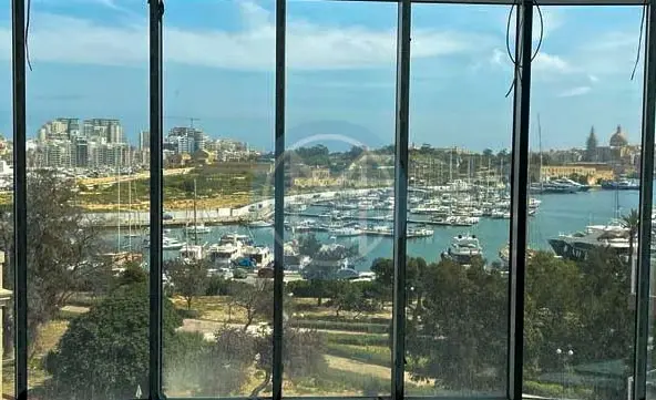 Ta' Xbiex Corner Office To Let