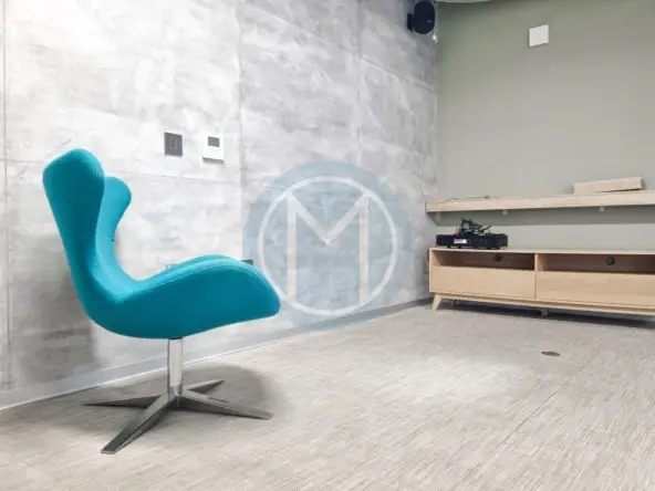 265 SQM Office Space To Let