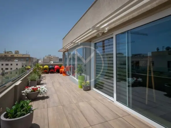 Ta' Xbiex Penthouse Office