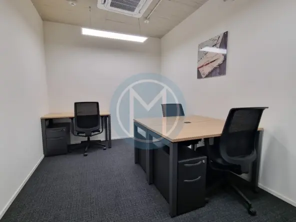 5-person-serviced-office-for-rent
