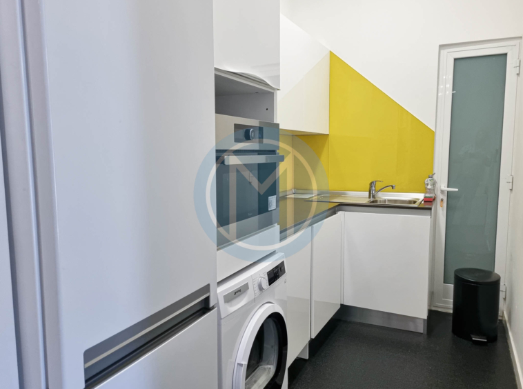 Large Gzira Office