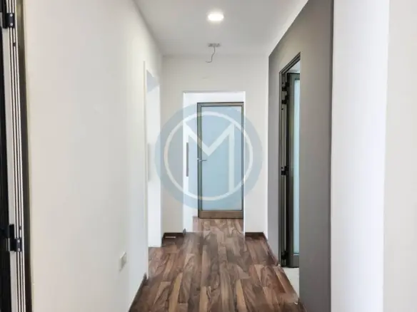 Multi-Room Office in Iklin