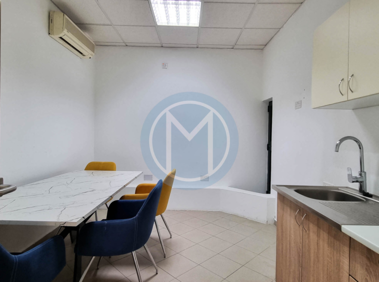 Cosy Multi-Room Office in Iklin