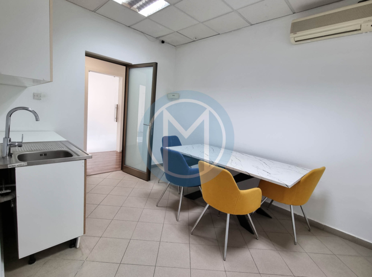 Cosy Multi-Room Office in Iklin
