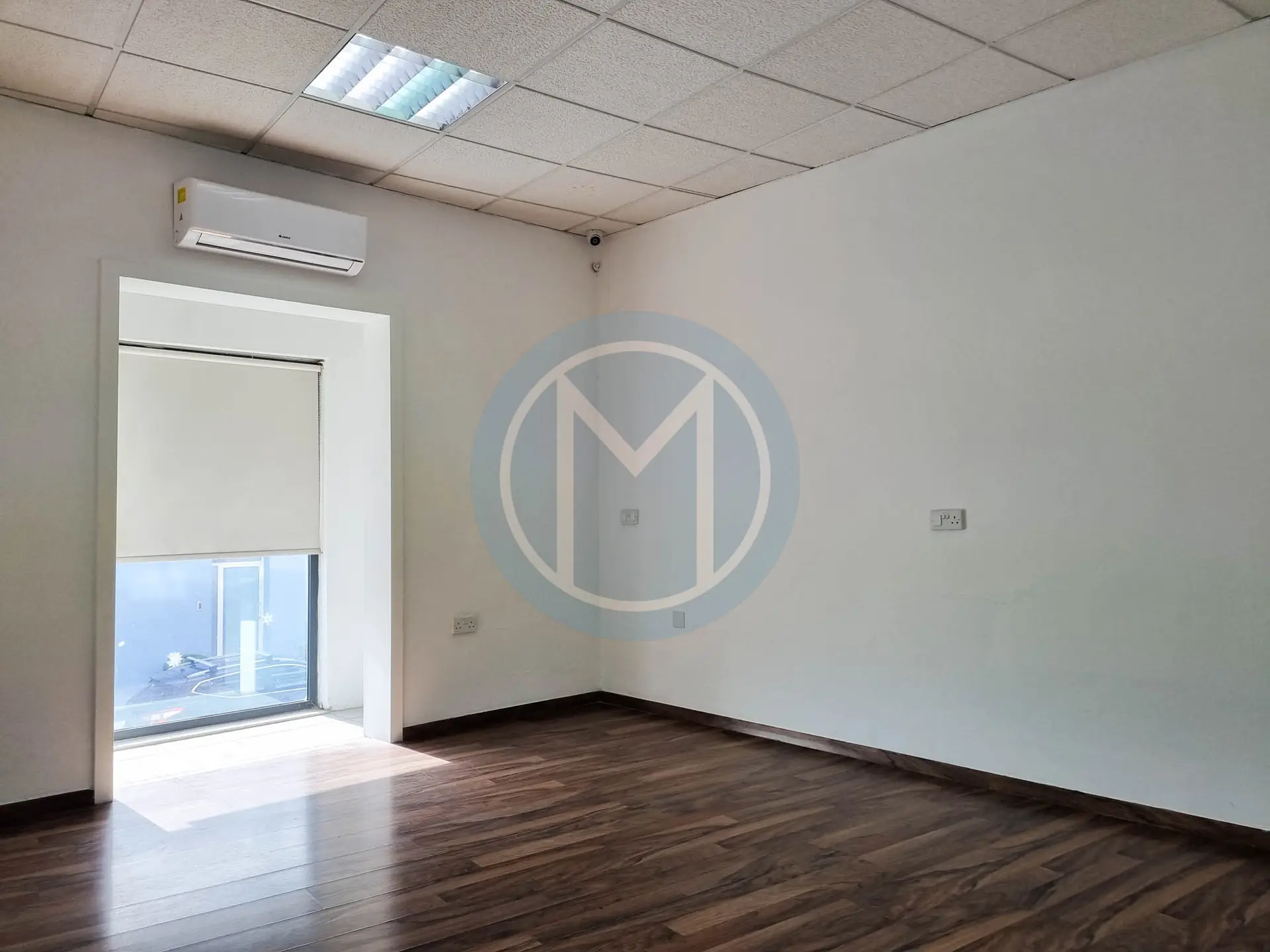 Cosy Multi-Room Office in Iklin