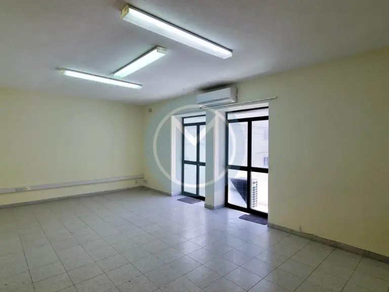 Ta Xbiex Office For 20 People