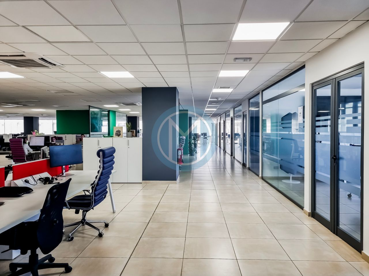 2000 SQM Office To Let