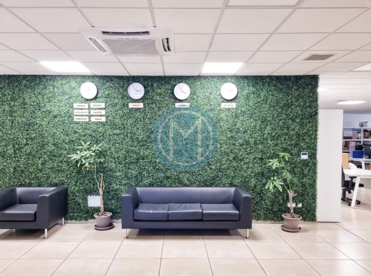 2000 SQM Office To Let