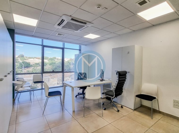 2000 SQM Office To Let