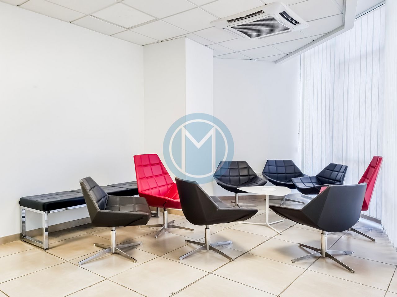 2000 SQM Office To Let