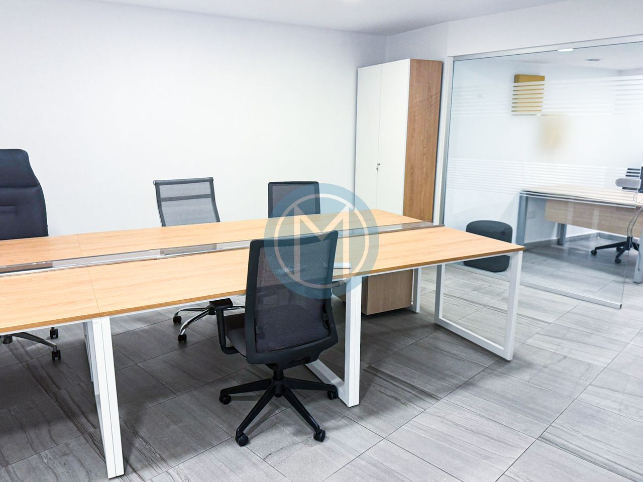 Full Floor Office in Spinola