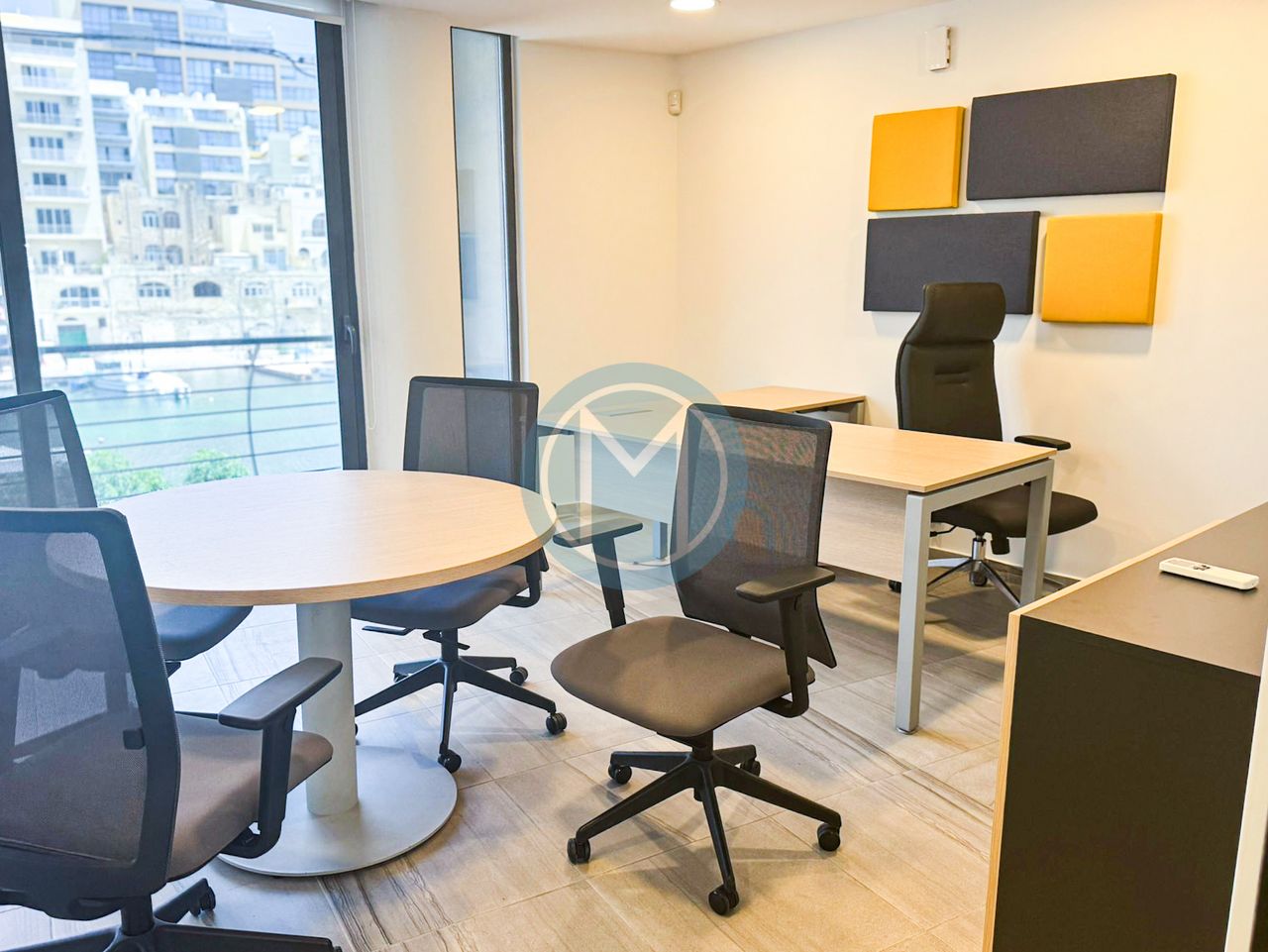 Full Floor Office in Spinola