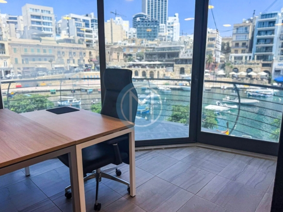 Full Floor Office in Spinola